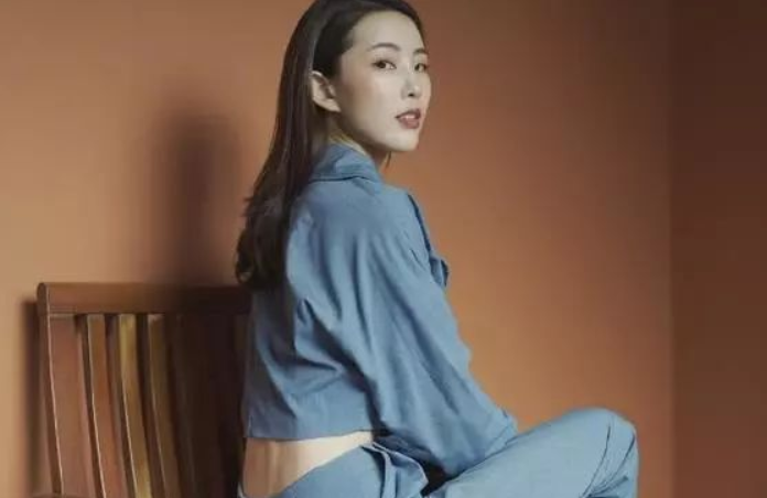 女强人的赞美词（女强人霸气的经典句子）