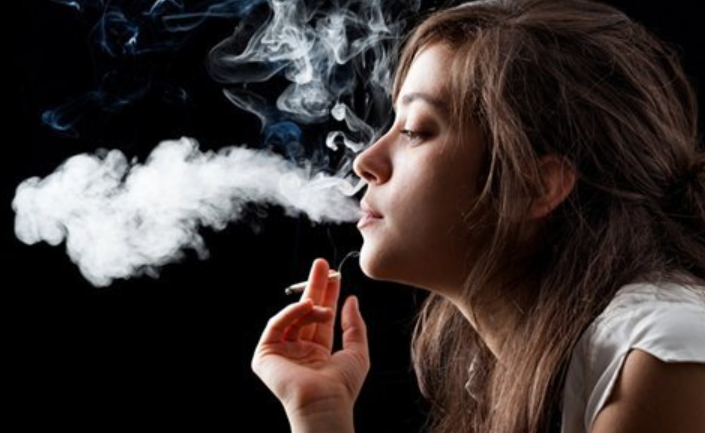 适合女生抽的烟（介绍适合女性抽烟者选择的烟草品牌与款式）