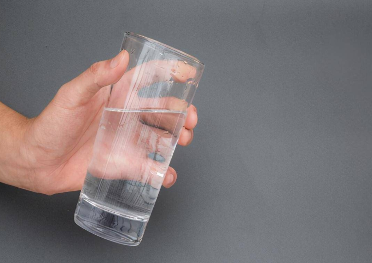 千滚水为什么不能喝（揭秘千滚水饮用的潜在风险和健康问题）