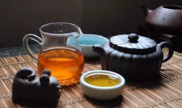 普洱属于什么茶类(深度解析茶叶种类与品饮文化)