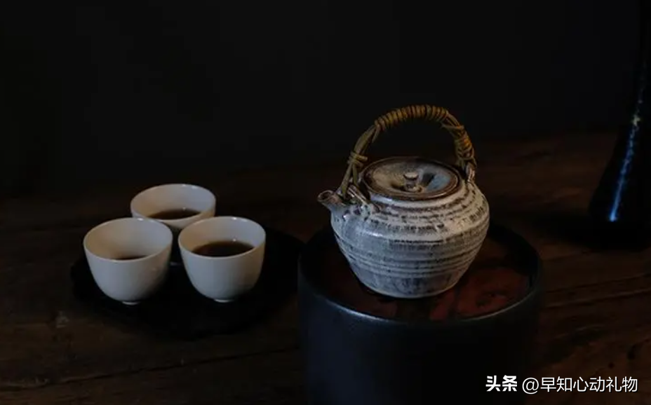 朋友新房入住送乔迁新居的礼物（乔迁送礼最佳礼物排行榜）