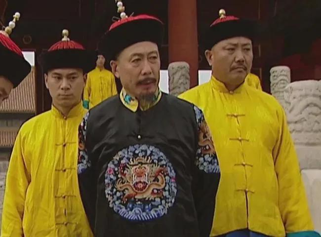 御前侍卫相当于现在什么官（清朝皇帝御前侍卫的权力有多大）