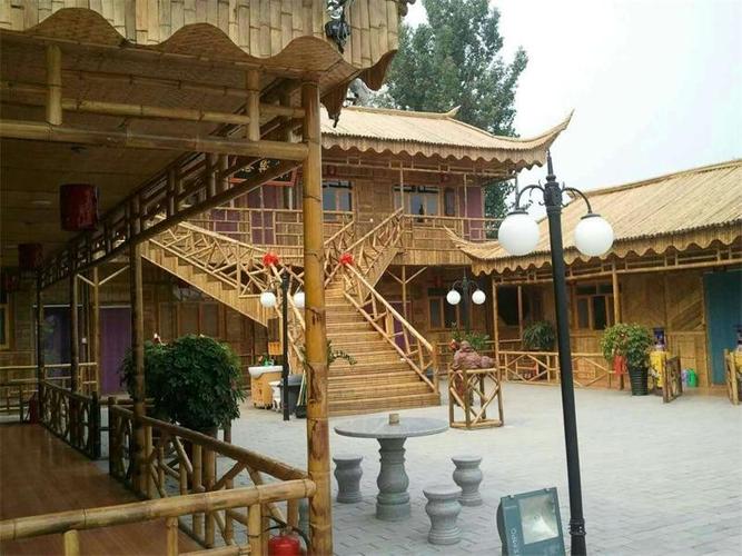 竹楼是哪个地方的特色建筑（介绍竹楼在哪些地区是独特的建筑形式）