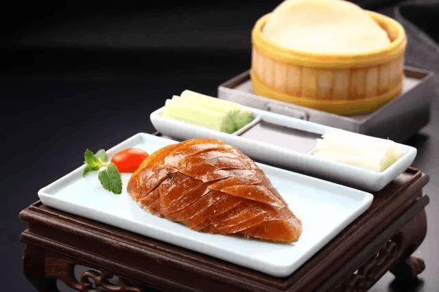 北京必吃的十大餐厅（介绍北京市必吃的十家知名餐厅）