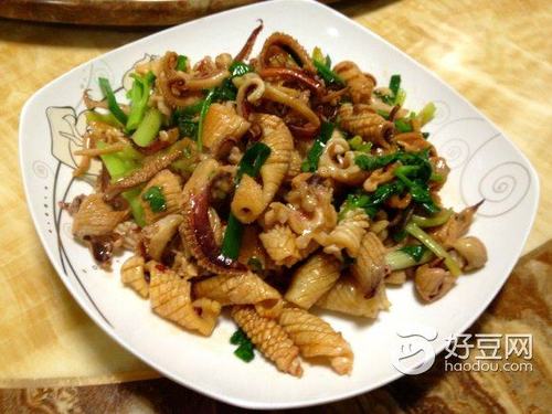 怎么炒鱿鱼才好吃（探秘制作美味鱿鱼的独门秘籍）