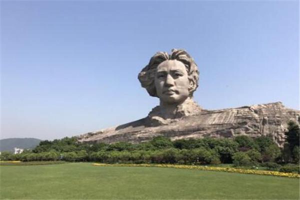 长沙旅游景点排名前十名（湖南旅游十大必去景区）
