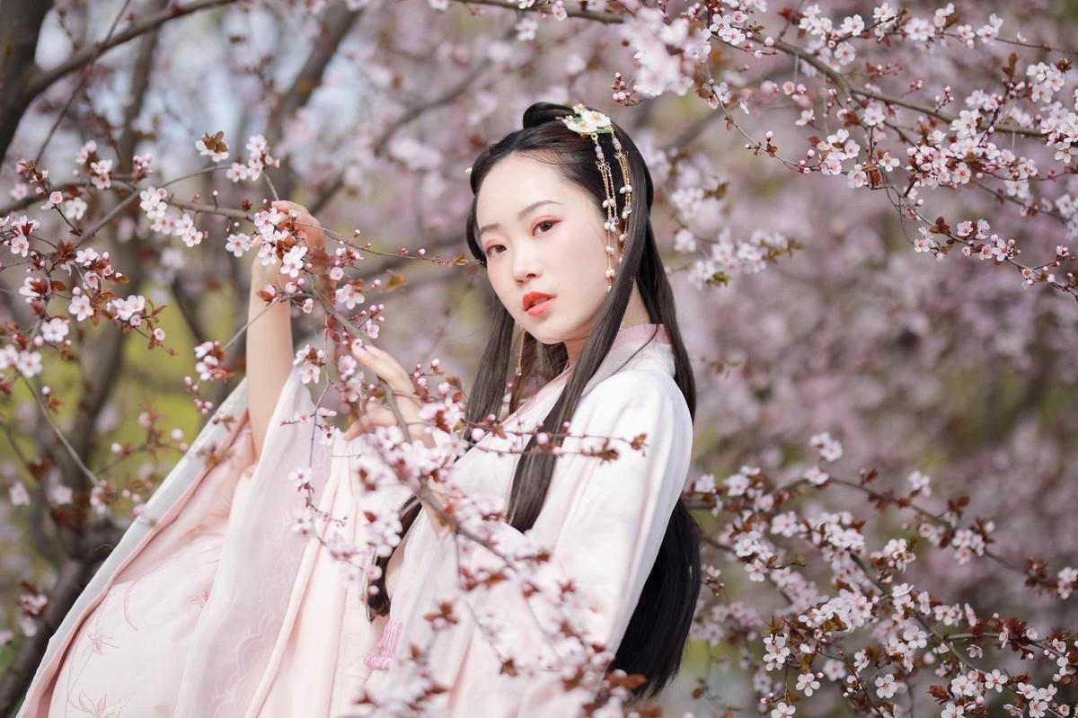 矫情的女生有哪些表现（怎么判断自己是不是矫情）