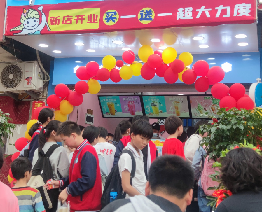 全国最火的奶茶加盟店有哪些（国内最火的奶茶饮品加盟店）