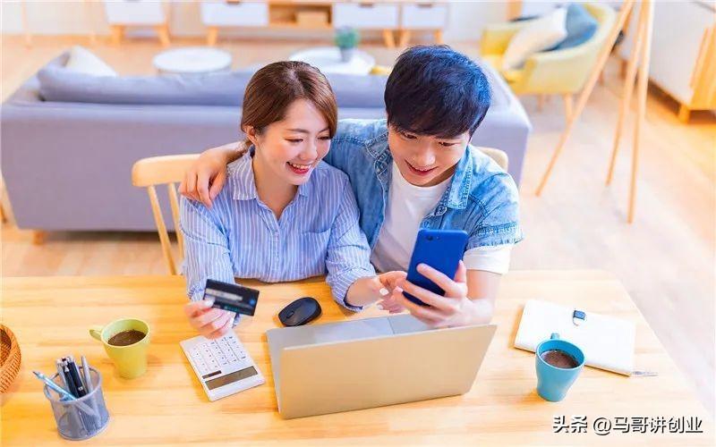 开什么店比较好赚钱且稳（新手开店适合开什么店）