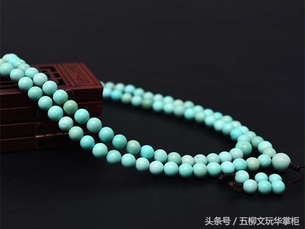 女性佩戴绿松石的好处（女人佩戴绿松石的作用）