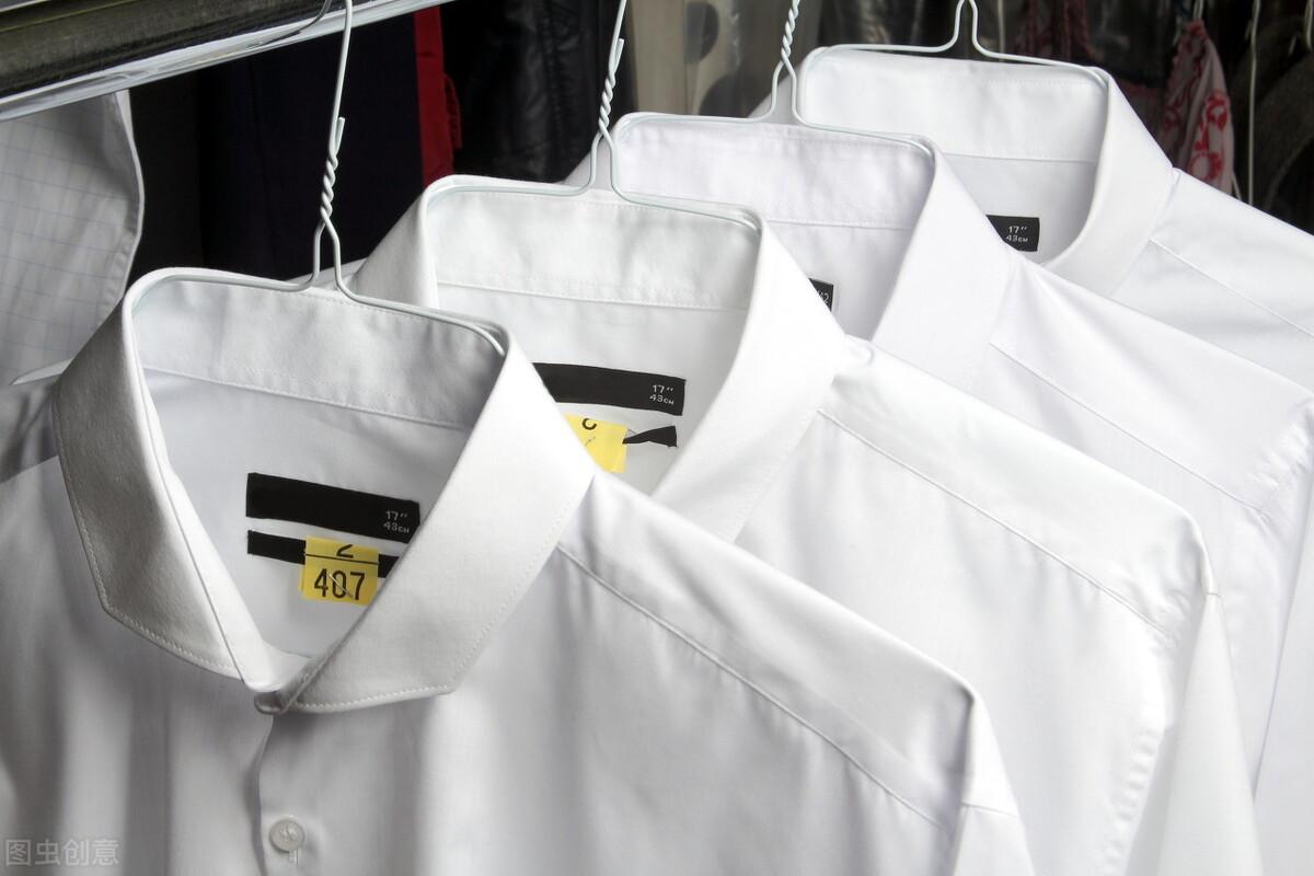 只能干洗的衣服怎么在家洗（干洗的衣服水洗了怎么补救）