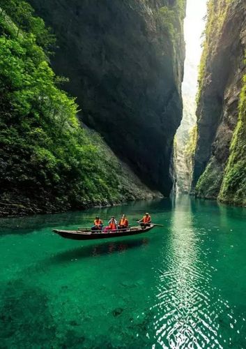 恩施旅游必去十大景点（推荐恩施地区最具特色的旅游景点和活动）