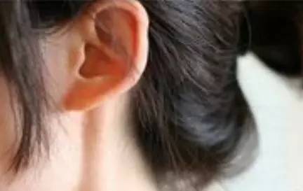 耳朵外翻女人的命运（解读耳朵外翻女性的命运特点和寓意）